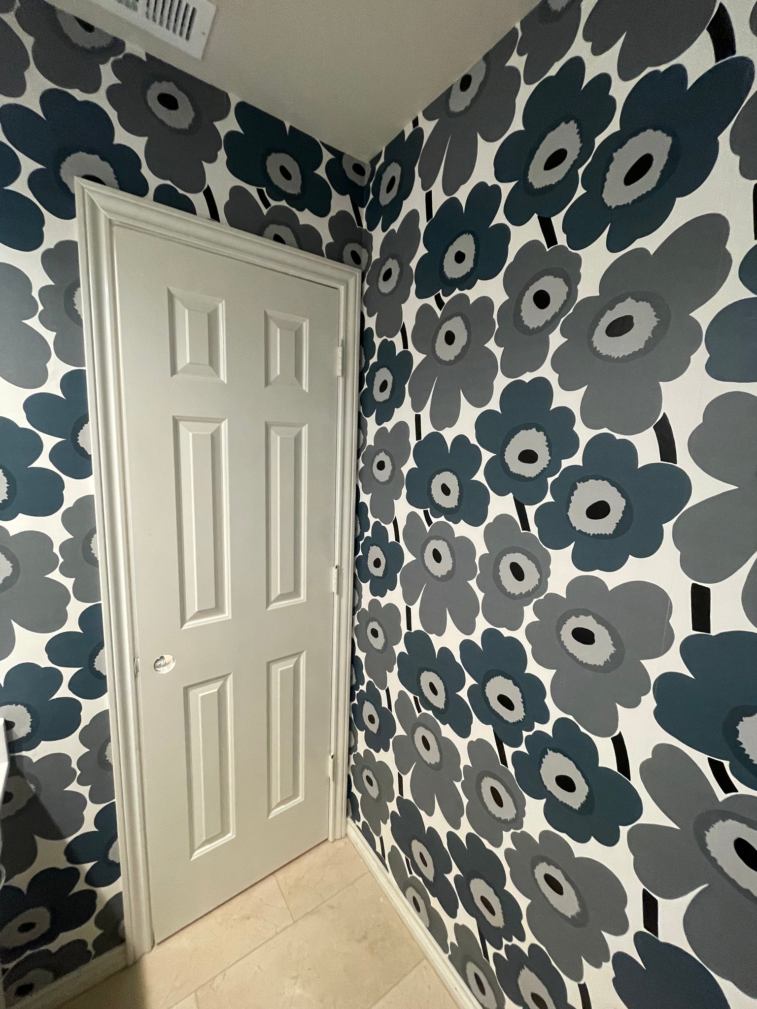 Seabrook KK123353 Unikko Grey Wallpaper